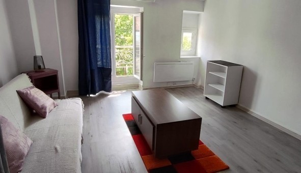 Logement tudiant Studio à pne (78680)