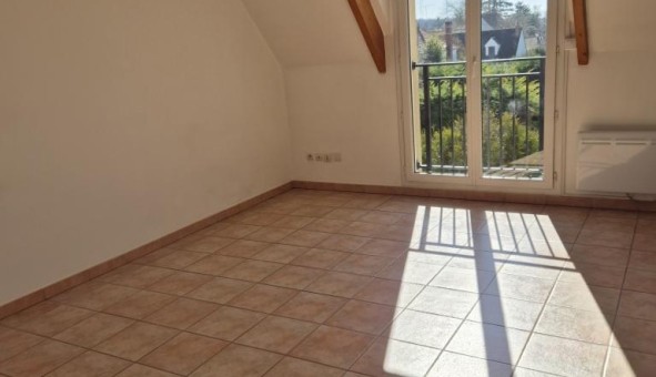 Logement tudiant Location Studio Vide Favires (77220)