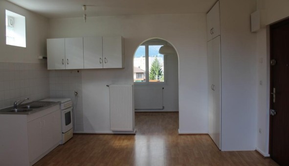 Logement tudiant Location Studio Vide Fontaine (38600)