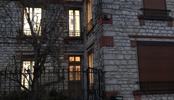 Logement tudiant Studio à Fontainebleau (77300)