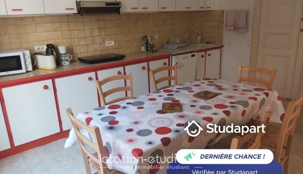 Logement tudiant Location Studio Meublé Fontenay le Comte (85200)