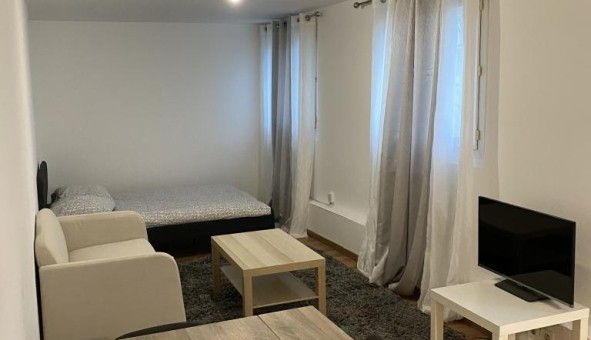 Logement tudiant Location Studio Vide Fontenay le Fleury (78330)