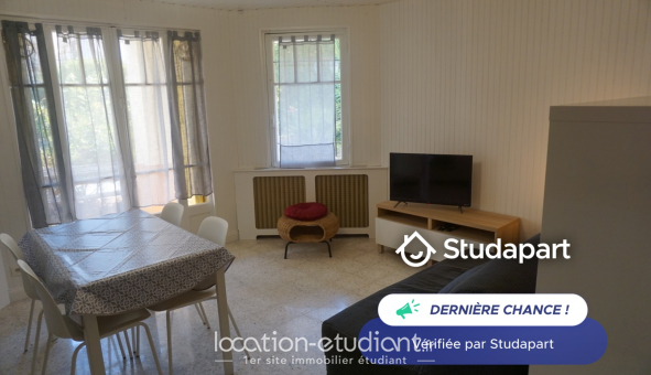 Logement tudiant Location Studio Meublé Hyres (83400)