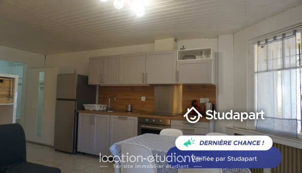 Logement tudiant Studio à Hyres (83400)