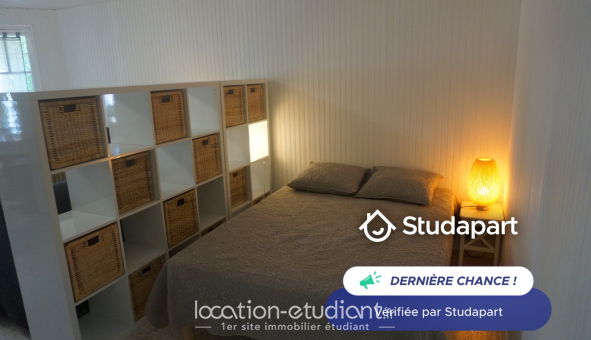 Logement tudiant Studio à Hyres (83400)