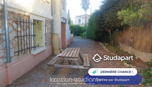 Logement tudiant Studio à Hyres (83400)