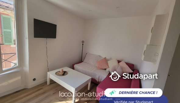 Logement tudiant Location Studio Meublé Hyres (83400)