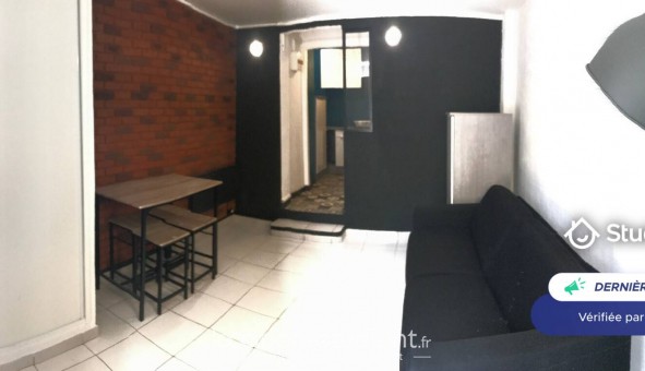 Logement tudiant Studio à Hyres (83400)