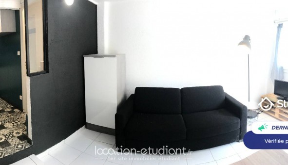 Logement tudiant Studio à Hyres (83400)