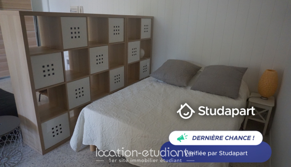 Logement tudiant Studio à Hyres (83400)