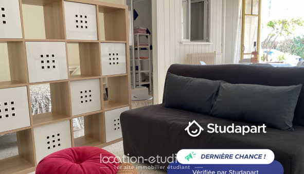 Logement tudiant Studio à Hyres (83400)