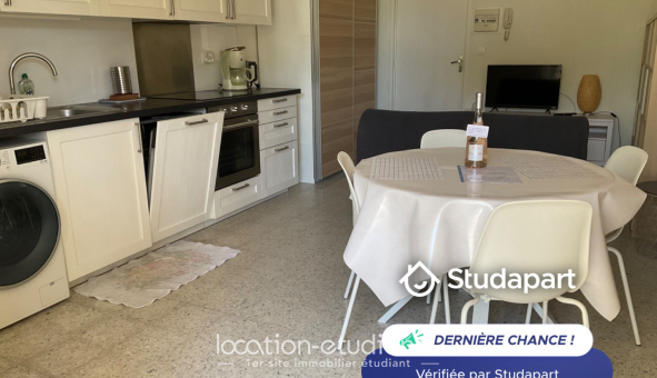 Logement tudiant Studio à Hyres (83400)