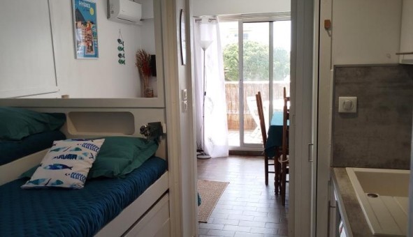 Logement tudiant Studio à Hyres (83400)