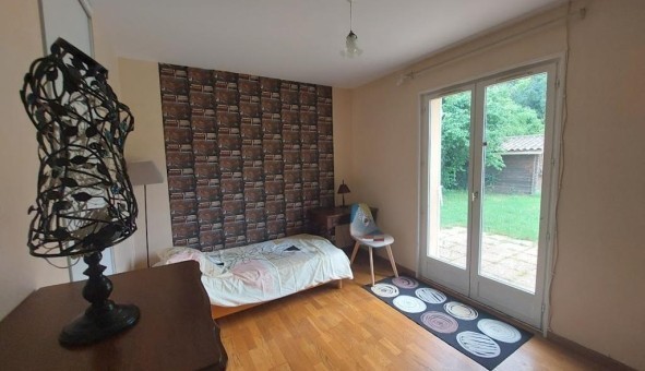 Logement tudiant Studio à Izon (33450)