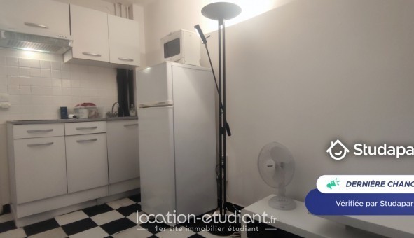 Logement tudiant Location Studio Meublé L'Ha les Roses (94240)