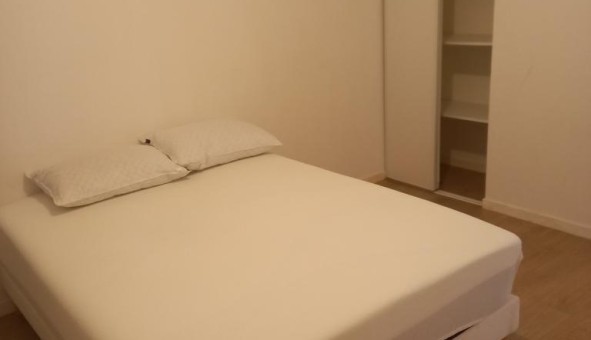 Logement tudiant Studio à L'Ha les Roses (94240)