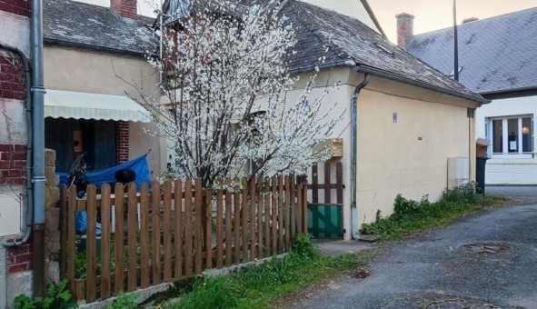 Logement tudiant Location Studio Vide La Chapelle d'Angillon (18380)