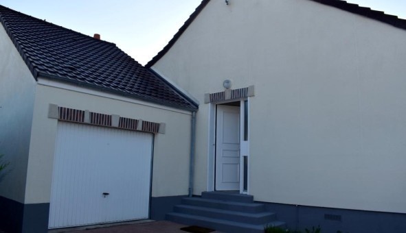 Logement tudiant Studio à La Fert Saint Aubin (45240)