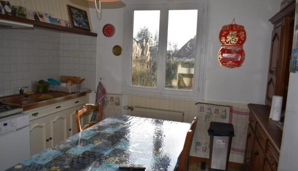 Logement tudiant Studio à La Fert Saint Aubin (45240)