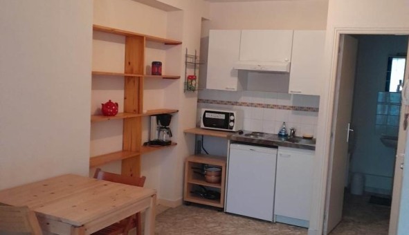 Logement tudiant Studio à Lacave (46200)