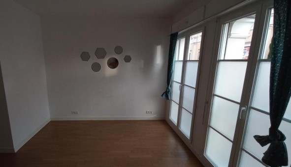 Logement tudiant Location Studio Vide Le Plessis Robinson (92350)