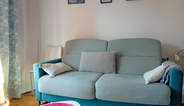 Logement tudiant Studio à Les Adrets de l'Estrel (83600)