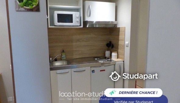 Logement tudiant Location Studio Meublé Les Angles (30133)