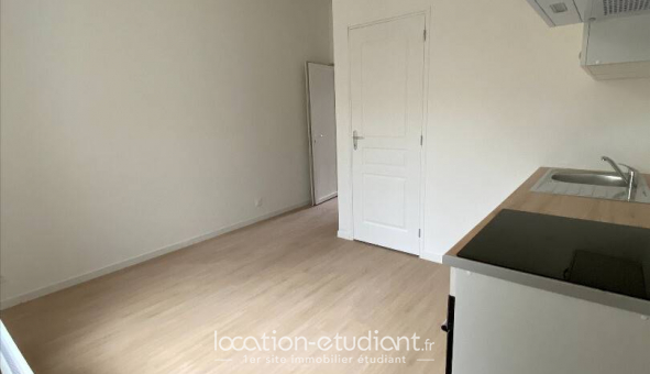 Logement tudiant Studio à Les Ayvelles (08000)