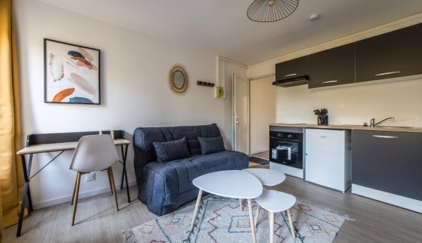 Logement tudiant Studio à Les Ayvelles (08000)