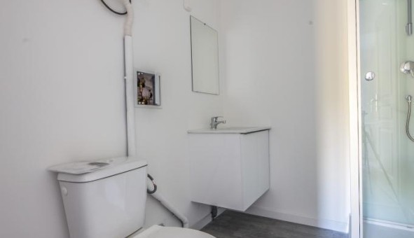 Logement tudiant Studio à Les Ayvelles (08000)