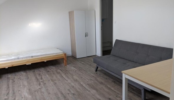 Logement tudiant Studio à Les Ayvelles (08000)