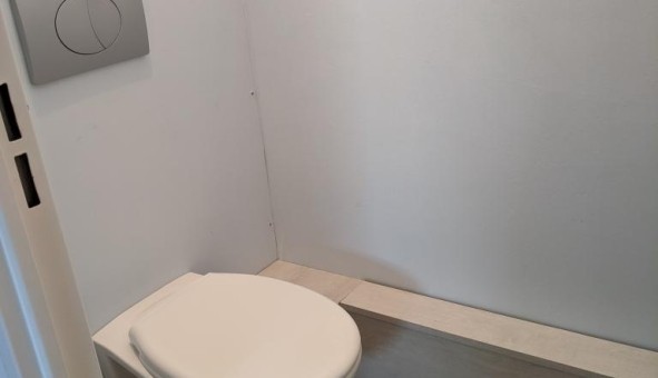 Logement tudiant Studio à Les Ayvelles (08000)