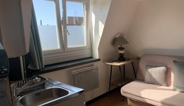 Logement tudiant Location Studio Vide Loos (59120)