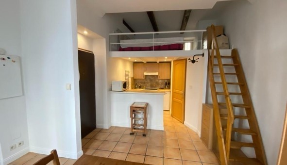 Logement tudiant Location Studio Vide Marseille 05me arrondissement (13005)