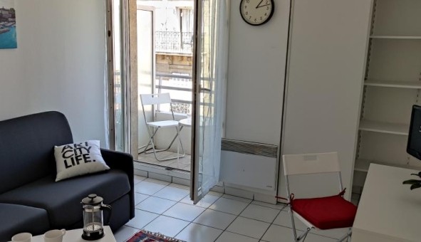 Logement tudiant Location Studio Vide Marseille 06me arrondissement (13006)