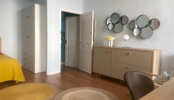 Logement tudiant Studio à Marseille 06me arrondissement (13006)