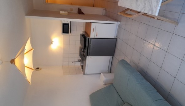 Logement tudiant Location Studio Vide Marseille 08me arrondissement (13008)