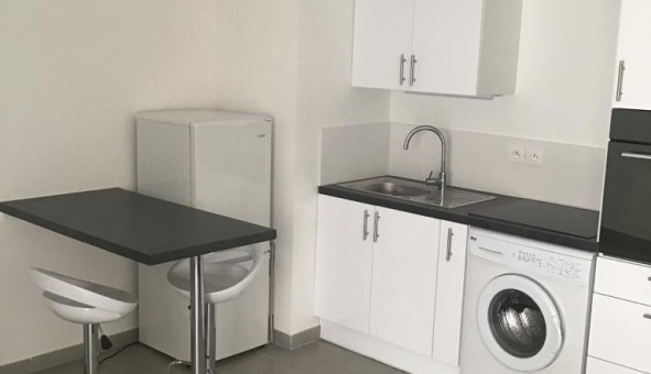 Logement tudiant Location Studio Vide Marseille 09me arrondissement (13009)