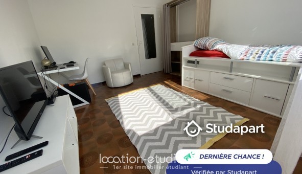 Logement tudiant Location Studio Meublé Massy (91300)