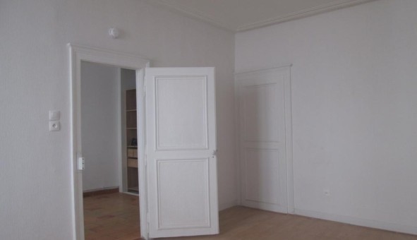 Logement tudiant Location Studio Vide Metz (57050)