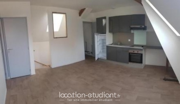 Logement tudiant Location Studio Vide Montfort le Gesnois (72450)