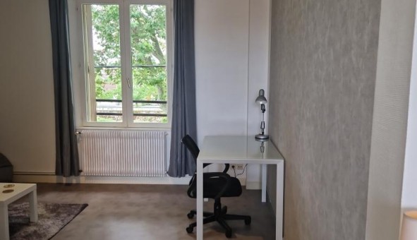 Logement tudiant Location Studio Vide Montluon (03100)