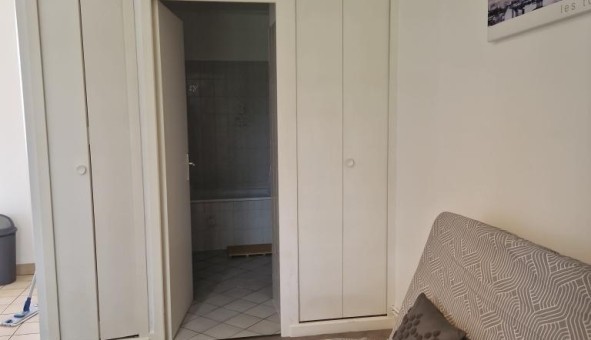 Logement tudiant Studio à Montluon (03100)