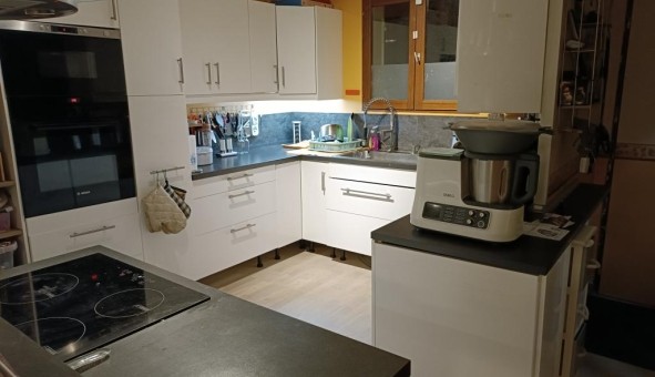 Logement tudiant Studio à Nandy (77176)