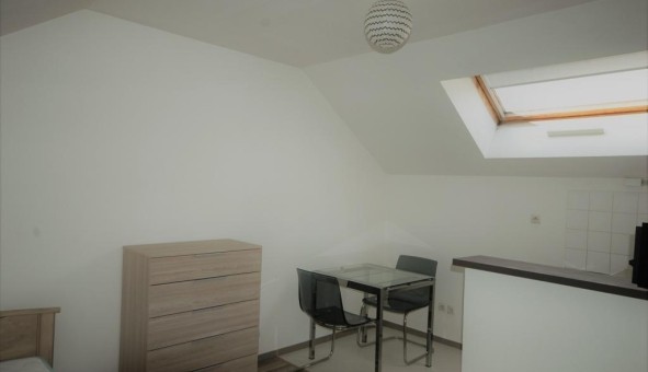 Logement tudiant Location Studio Vide Nantes (44200)