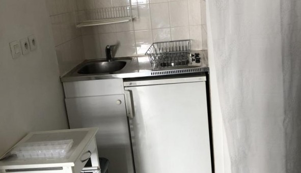 Logement tudiant Location Studio Vide Nantes (44200)