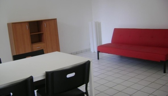 Logement tudiant Location Studio Vide Nantes (44200)