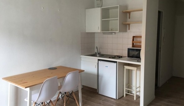 Logement tudiant Location Studio Vide Nantes (44200)