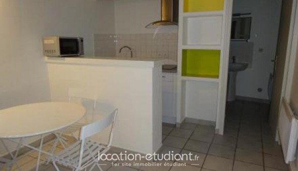 Logement tudiant Studio à Nmes (30000)