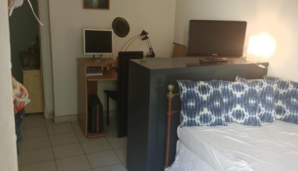 Logement tudiant Studio à Nmes (30000)